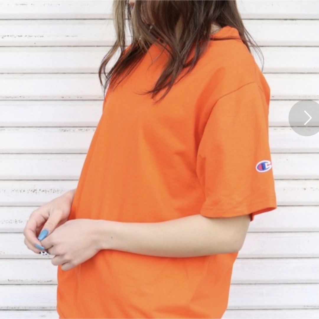 Champion(チャンピオン)のchampion Tシャツ　半袖　オレンジ レディースのトップス(Tシャツ(半袖/袖なし))の商品写真