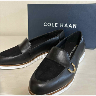 コールハーン(Cole Haan)のCOLE HAAN オリジナルグランド バックル ローファー　シューズ(ローファー/革靴)