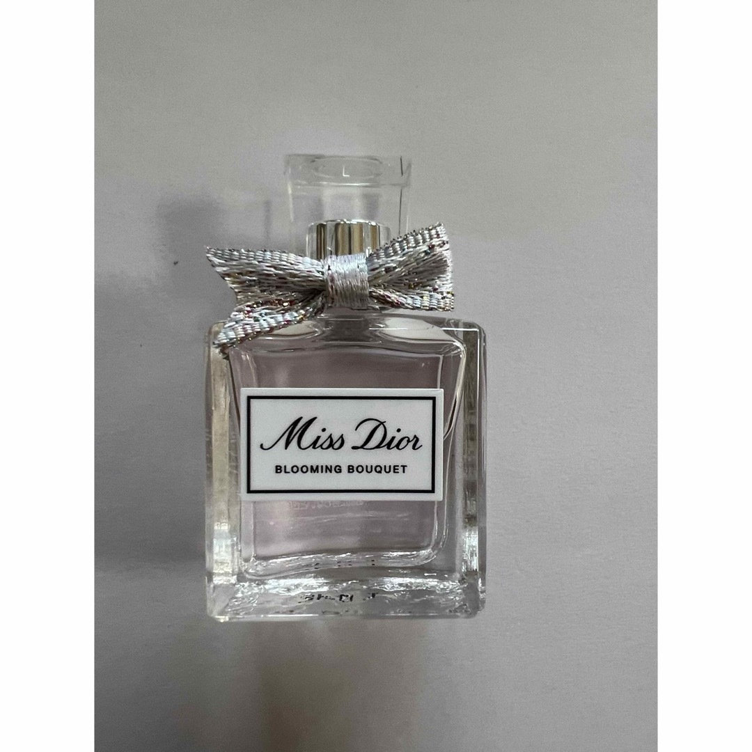 Dior(ディオール)のディオール　クリスタル会員バースデーギフトの一部 コスメ/美容のボディケア(ハンドクリーム)の商品写真