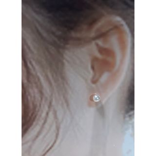 小粒パール　スタッドピアス(ピアス)