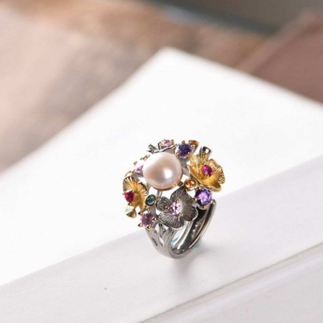 蓮の花のリング - 特別な日の装いに華やかさを添えること間違いありませんR333 レディースのアクセサリー(リング(指輪))の商品写真