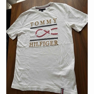 トミーヒルフィガー(TOMMY HILFIGER)のTommy HilfigerTシャツ　Tシャツ(Tシャツ/カットソー(半袖/袖なし))