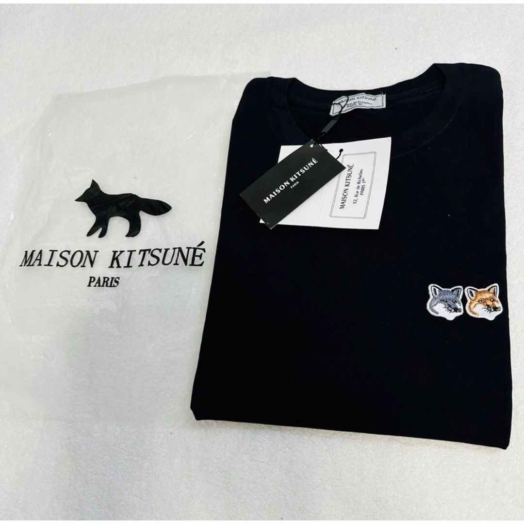 MAISON KITSUNE'(メゾンキツネ)のMaison kitsune メゾンキツネ  黒Tシャツ Lサイズ メンズのトップス(Tシャツ/カットソー(半袖/袖なし))の商品写真