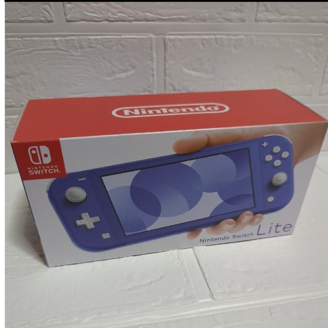 Nintendo Switch(ニンテンドースイッチ)の新品未使用Nintendo Switch LITE ブルー 本体 スイッチ エンタメ/ホビーのゲームソフト/ゲーム機本体(携帯用ゲーム機本体)の商品写真
