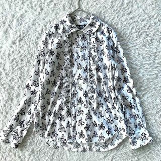 ブラックコムデギャルソン(BLACK COMME des GARCONS)の美品　ブラック　コムデギャルソン　丸襟　フリル　ブラウス　総柄　白　XS(シャツ/ブラウス(長袖/七分))