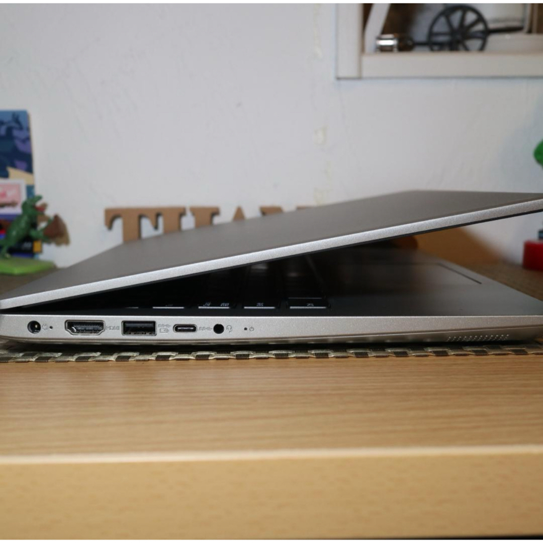 Win11高性能8世代Corei5/SSD+HDD/メ8G/FHD/キーライト Win11高性能8世代Corei5/SSD+HDD/メ8G/FHD/キーライト
