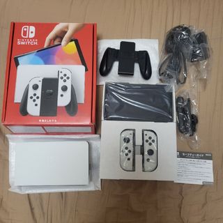 ニンテンドースイッチ(Nintendo Switch)のNintendo Switch 有機ELモデル  ホワイト付属品完品(家庭用ゲーム機本体)