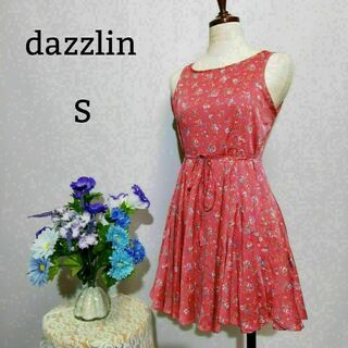 dazzlin - ダズリン　極上美品　袖無しひざ丈ワンピース　Ｓサイズ　花柄系