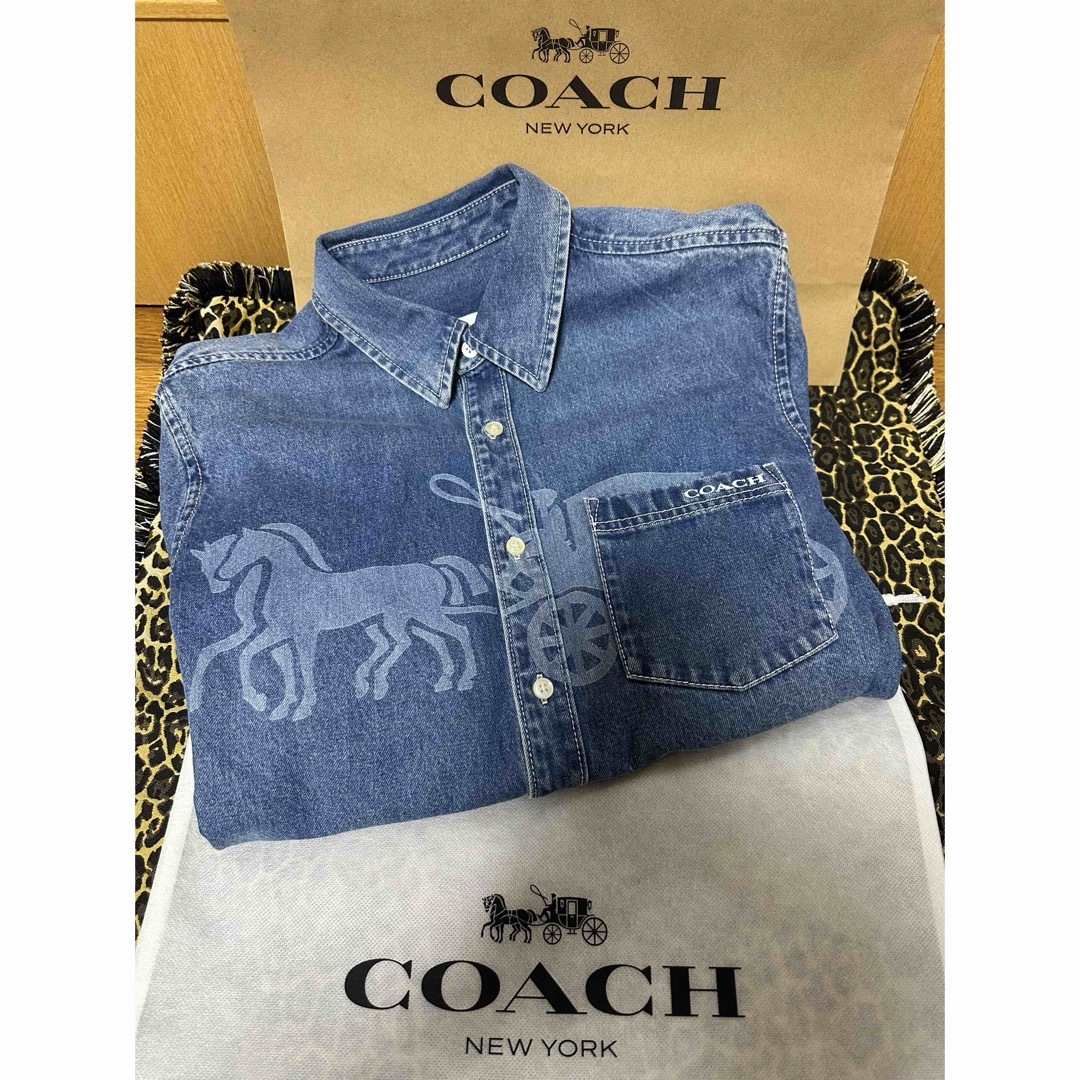 COACH(コーチ)の正規品 本物 希少激レア コーチCOACH 馬車ロゴ デニムシャツ 即完売 廃盤 メンズのジャケット/アウター(Gジャン/デニムジャケット)の商品写真