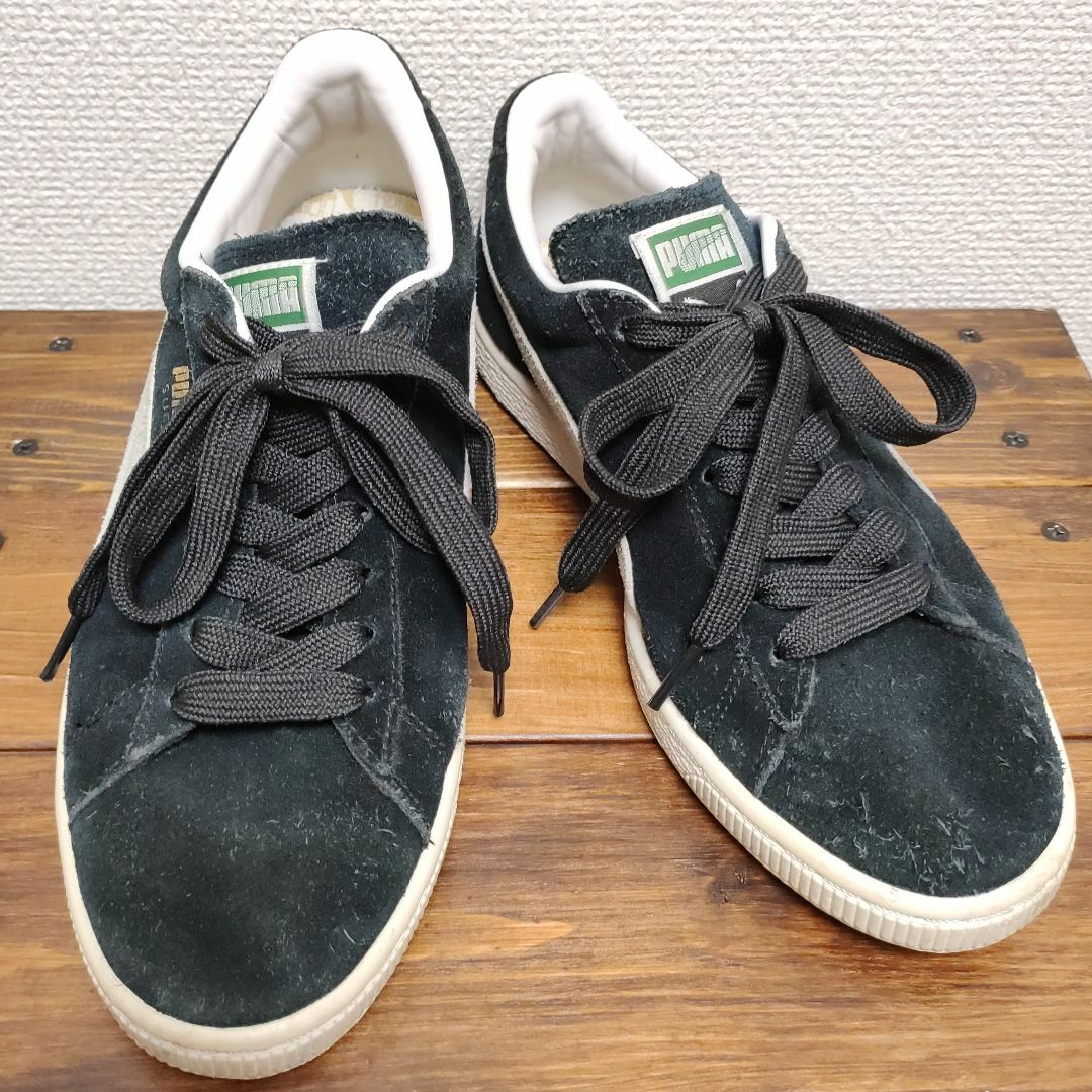 PUMA SUEDE BLACK　黒　24.0cm メンズの靴/シューズ(スニーカー)の商品写真