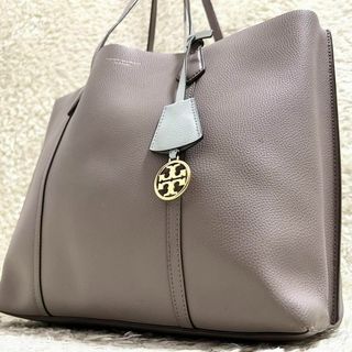 トリーバーチ(Tory Burch)のトリーバーチ トートバッグ ペリー トリプルコンパートメント グレージュ 肩掛け(トートバッグ)