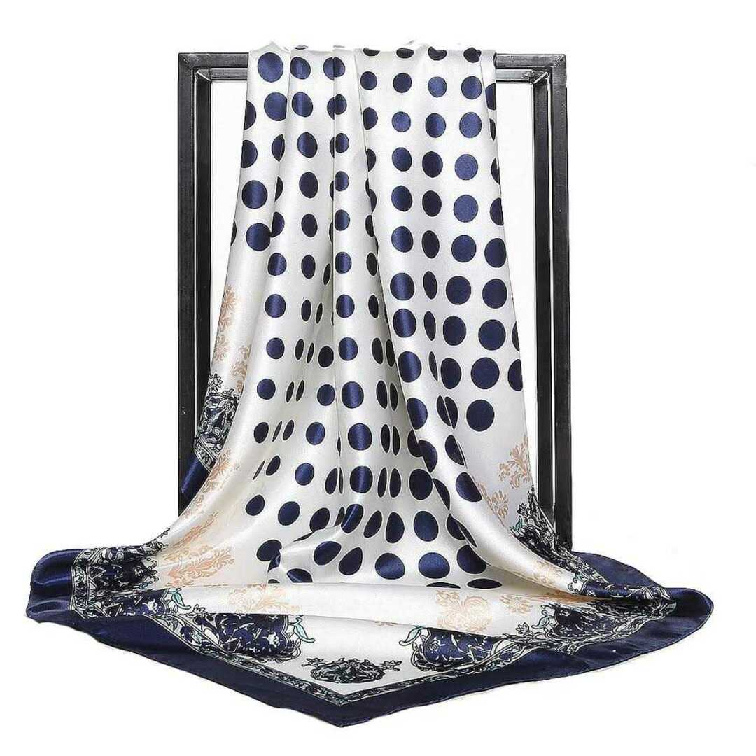 大判90cm×90cm シルク スカーフ ストール ホワイトネイビー18 レディースのファッション小物(バンダナ/スカーフ)の商品写真