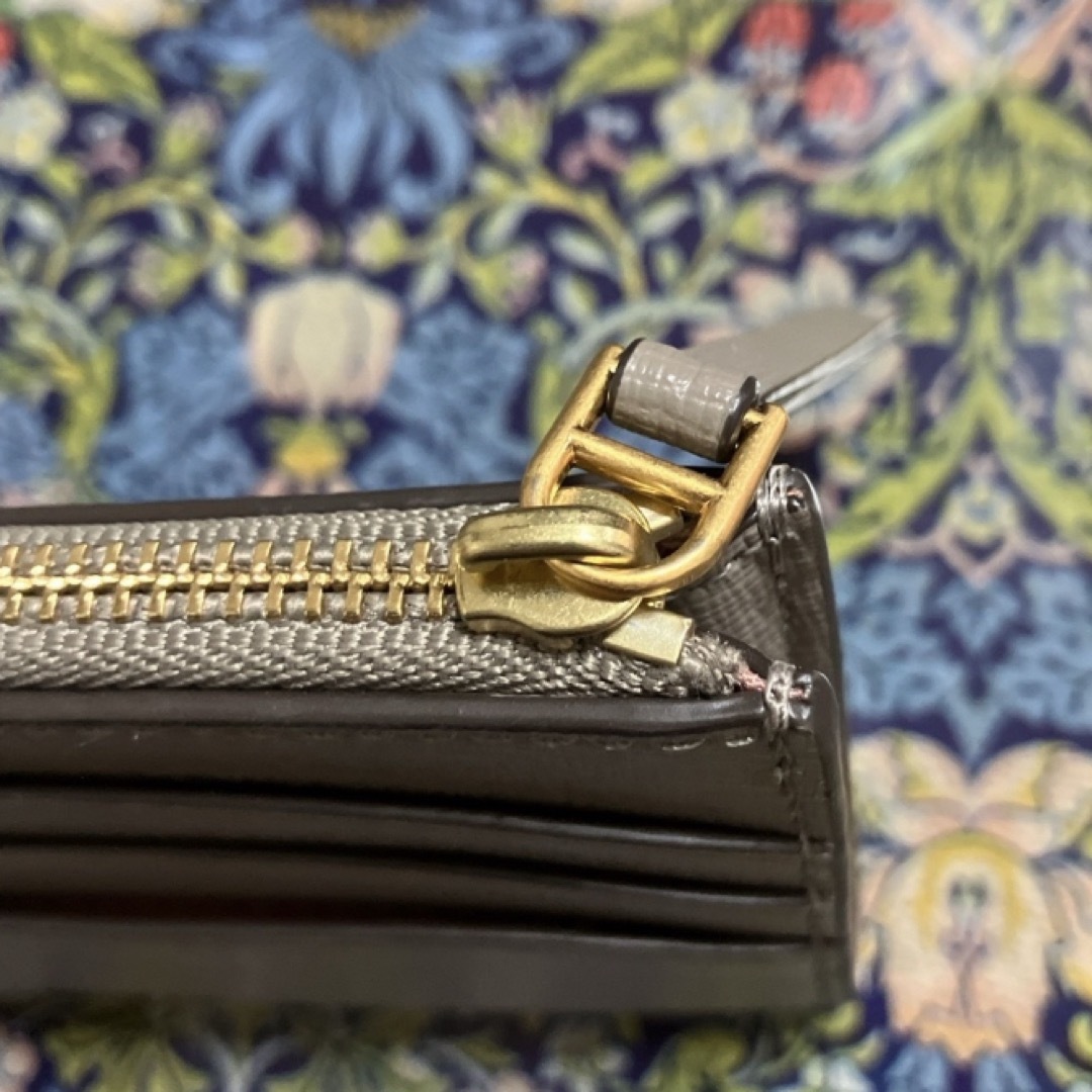 Tory Burch(トリーバーチ)のトリーバーチ　財布　フラグメントケース レディースのファッション小物(財布)の商品写真
