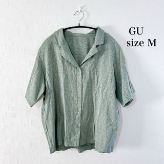 ジーユー(GU)のGU レオパード柄 グリーン 半袖シャツ ゆったりめ 夏 カジュアル(Tシャツ(半袖/袖なし))