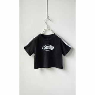 【綿100%】 韓国子供服　袖ライン半袖Tシャツ　サイズ100（ブラック）(Tシャツ/カットソー)
