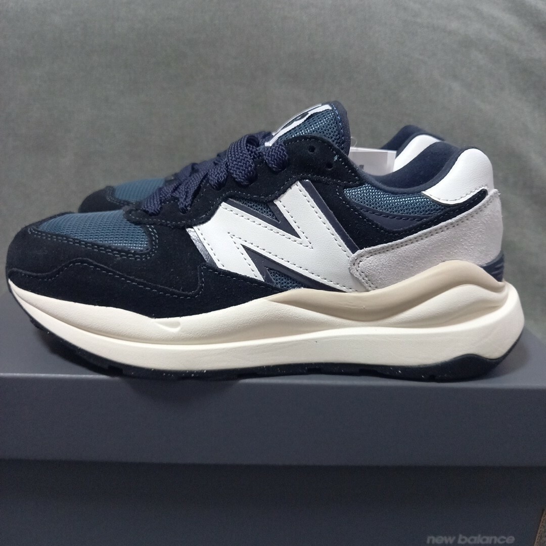 New Balance(ニューバランス)の【新品】NB ニューバランス/M5740 HCA ネイビー 26.0㎝ レディースの靴/シューズ(スニーカー)の商品写真