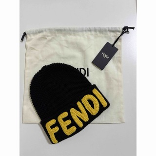 フェンディ(FENDI)のFENDI フェンディ ビーニー ニット帽 ニットキャップ 試着のみ (ニット帽/ビーニー)