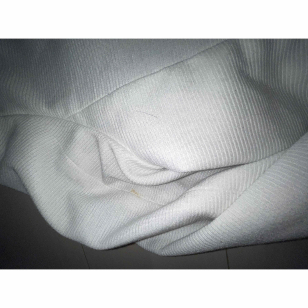 GU(ジーユー)の白 ホワイト テーラードジャケット レディースのジャケット/アウター(テーラードジャケット)の商品写真