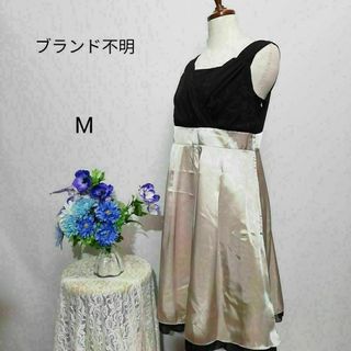 ブランド不明　極上美品　ドレス　ワンピース　ゴールド系色　Мサイズ　11AR(ミディアムドレス)