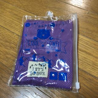 新品未使用＊クールタオル＊赤紫＊ポリエステル＊無地＊シンプル(その他)