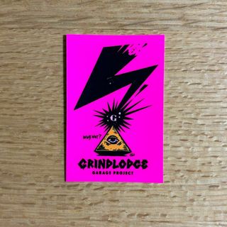 GRINDLODGE グラインドロッヂ シークレット ステッカー ピンク 蛍光(ライト/ランタン)