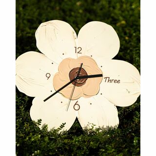 【色: クリーム色】掛け時計 おしゃれ 花型 静音 壁掛け時計 かわいい 可愛い(置時計)