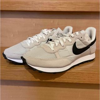 ナイキ(NIKE)の※希少※ 【新品未使用】NIKE チャレンジャー (スニーカー)