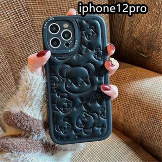 iphone12proケース 熊　TPU　カーバー　ブラック1(iPhoneケース)