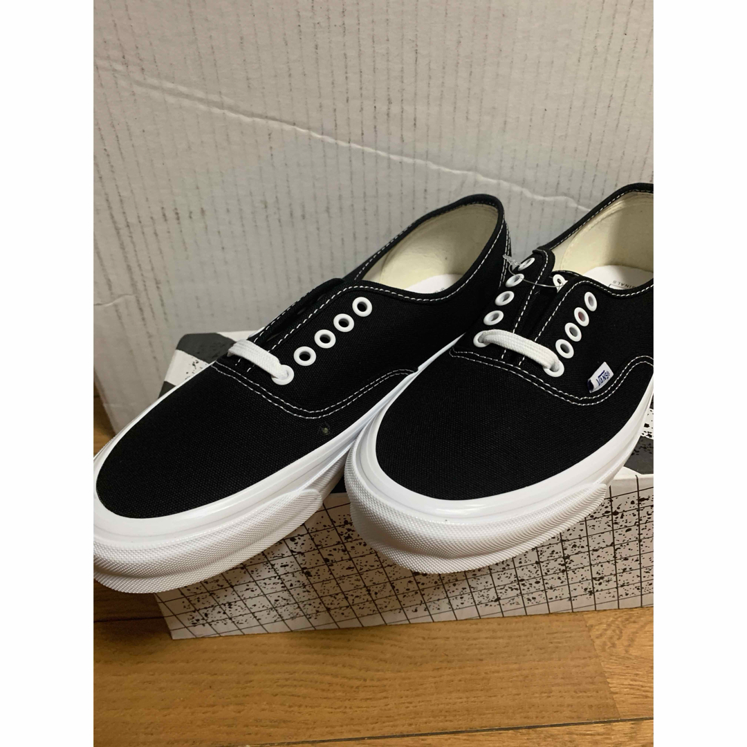 VANS(ヴァンズ)のvans vault OG Authentic LX  28 バンズ　ヴァンズ メンズの靴/シューズ(スニーカー)の商品写真