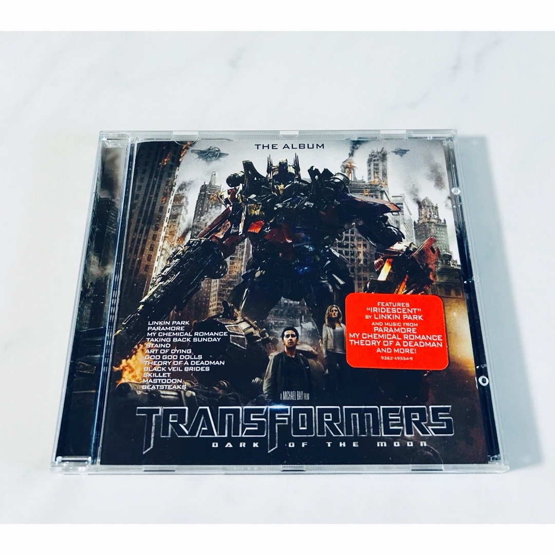 【CD】TRANSFORMERS/DARK OF THE MOON(輸入盤) エンタメ/ホビーのCD(ポップス/ロック(洋楽))の商品写真