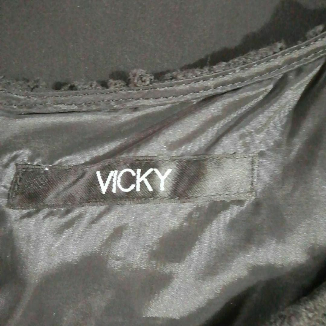 VICKY(ビッキー)のVICKY 極上美品　ドレス　ワンピース　パーティー　黒色　Мサイズ レディースのワンピース(ひざ丈ワンピース)の商品写真