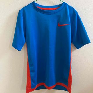 ナイキ(NIKE)のNIKE トレーニングシャツ(Tシャツ/カットソー)