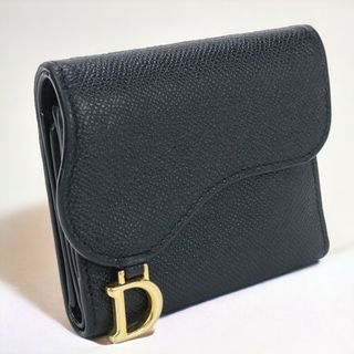 クリスチャンディオール(Christian Dior)のクリスチャンディオール Christian Dior 三折財布小銭入付き レディース S5652CBAA M900 サドル ロータスウォレット(財布)