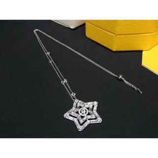 ■新品■未使用■ SWAROVSKI スワロフスキー ラインストーン スター 星 ネックレス アクセサリー レディース シルバー系 FD0237 