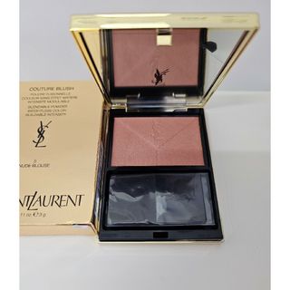 イヴサンローランボーテ(Yves Saint Laurent Beaute)の未使用！YSL イヴ・サンローラン　ブラッシュクチュール　チーク(チーク)