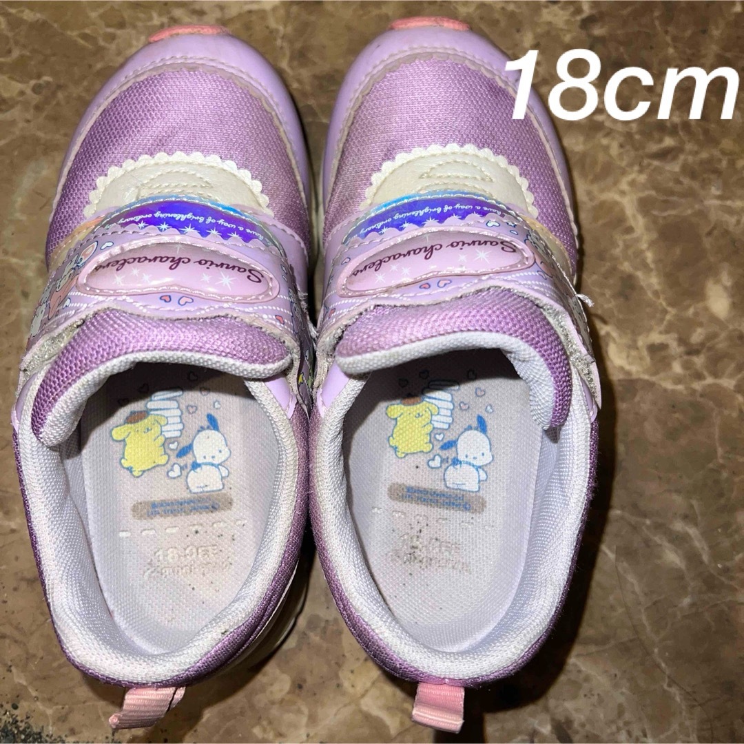 サンリオ(サンリオ)のサンリオ スニーカー 18cm キッズ/ベビー/マタニティのキッズ靴/シューズ(15cm~)(スニーカー)の商品写真