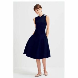 BORDERS at BALCONY - 美品　ボーダーズアットバルコニー　スカラップニットワンピース　ネイビー　36