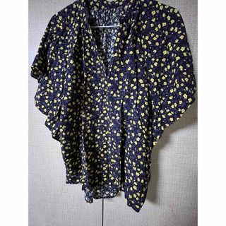 グローバルワーク(GLOBAL WORK)のグローバルワーク　シャツブラウス　小花柄(Tシャツ(半袖/袖なし))