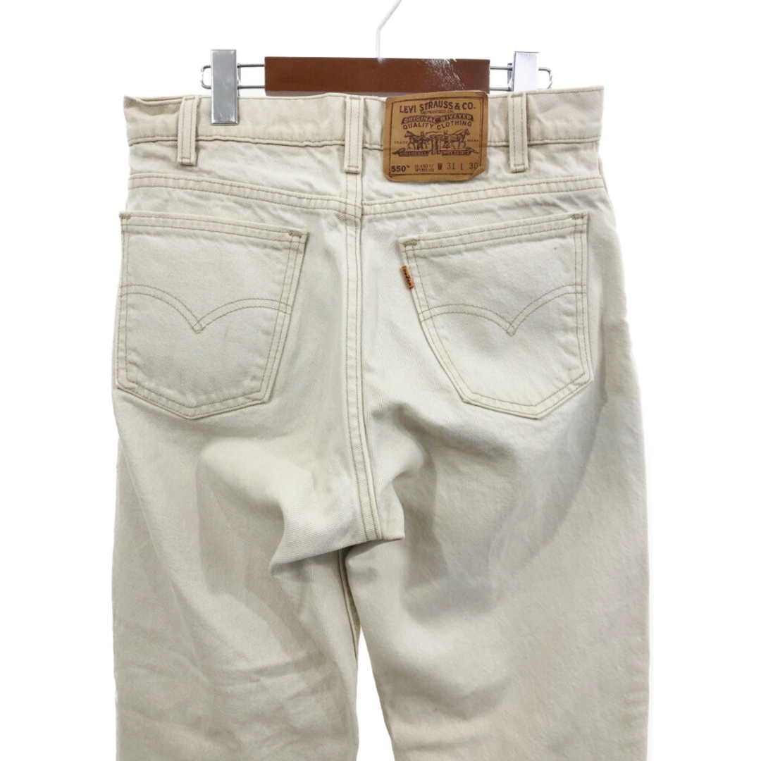 Levi's(リーバイス)の90年代 USA製 Levi's リーバイス 550 デニムパンツ ホワイト (メンズ W31 L30) 中古 古着 Q7301 メンズのパンツ(デニム/ジーンズ)の商品写真