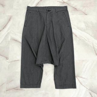 ブラックコムデギャルソン(BLACK COMME des GARCONS)のA13189 ブラックコムデギャルソン　ポリ縮絨サルエルクロップドパンツ　S(サルエルパンツ)