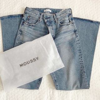 マウジー(moussy)のmoussy MVSFLARE フレアデニム　BLU 27インチ(デニム/ジーンズ)