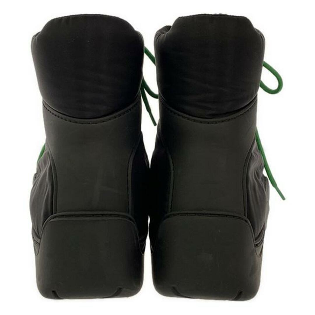 Bottega Veneta(ボッテガヴェネタ)の【美品】  BOTTEGA VENETA / ボッテガヴェネタ | Puddle Bomber Boots / パドル アングル ブーツ | 42 | black /green | メンズ メンズの靴/シューズ(ブーツ)の商品写真