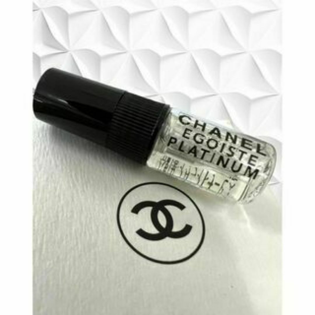 CHANEL(シャネル)の芸能人愛用　CHANEL　シャネル　エゴイストプラチナム　1.5ml　香水 コスメ/美容の香水(ユニセックス)の商品写真