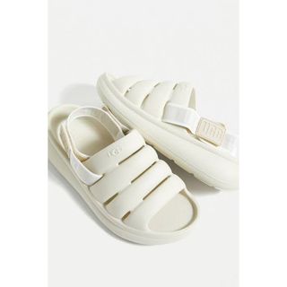 ユナイテッドアローズ(UNITED ARROWS)のUGG アグ SPORT YEAH スポートイヤー Sea Salt シーソルト(サンダル)