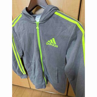 アディダス(adidas)のadidas パーカー 150cm(ジャケット/上着)