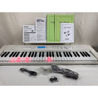 カシオ(CASIO)のカシオ 光ナビゲーション電子キーボード LK-520 タッチレスポンス付き(キーボード/シンセサイザー)