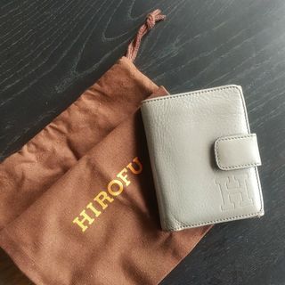 ヒロフ　二つ折り財布　センプレ　HIROFU(財布)