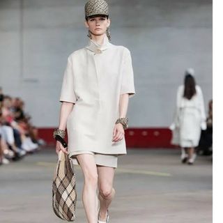 バイマレーネビルガー(BY MALENE BIRGER)の未使用 バイマレーネビルガー 定価63800円 リネン ハーフワンピース(ひざ丈ワンピース)