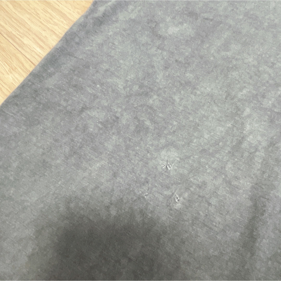 USA古着　Tシャツ　Mサイズ　グレー　プリント　ロゴ　クルーネック　コットン メンズのトップス(Tシャツ/カットソー(半袖/袖なし))の商品写真