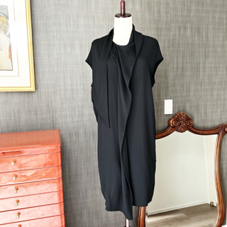 美品　HERMESエルメス　ツイリー　スカーフ装飾　ワンピース　ブラック　ドレス